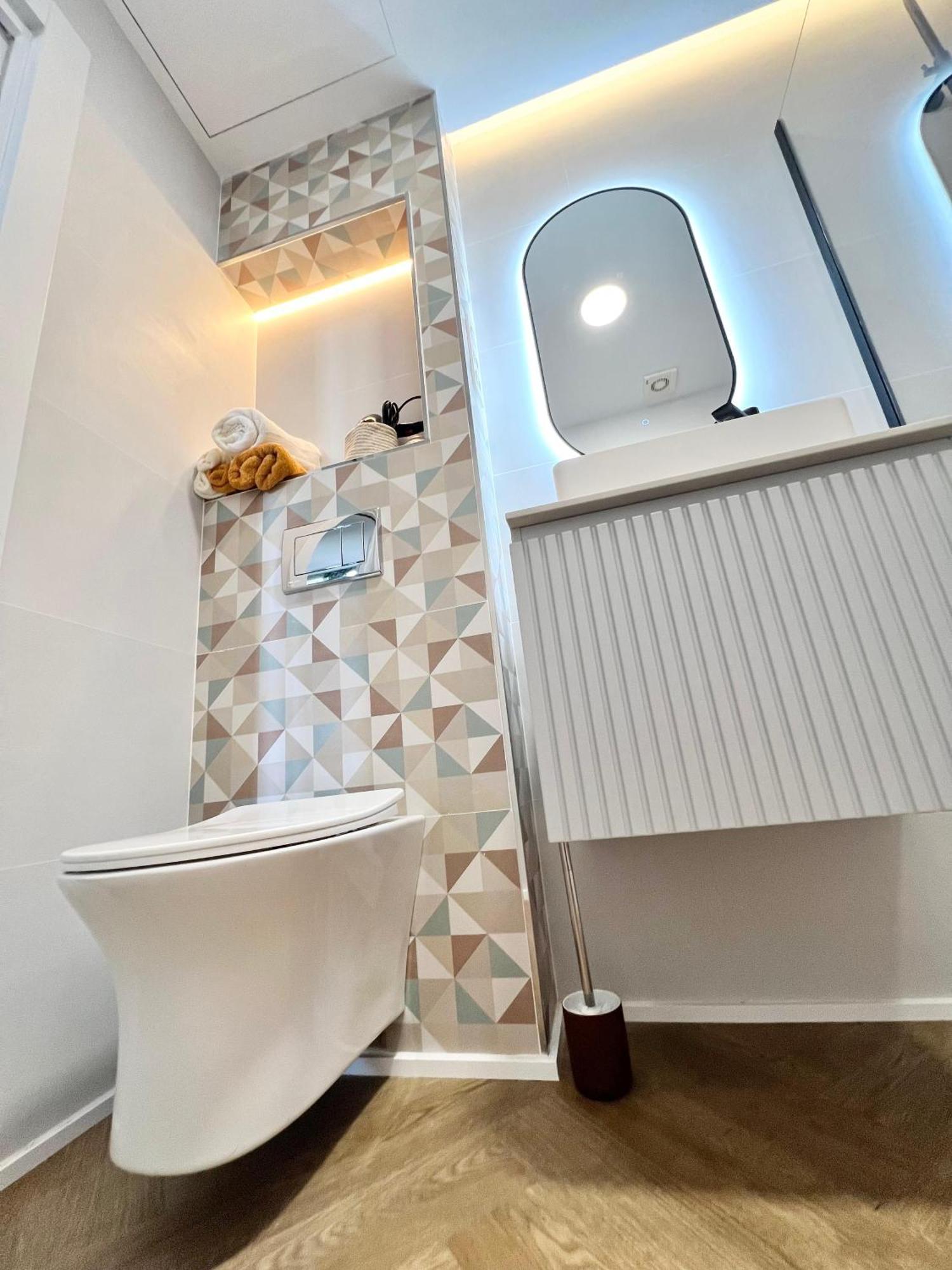 Apartamento Bridgerton Style On The Beach Benalmádena