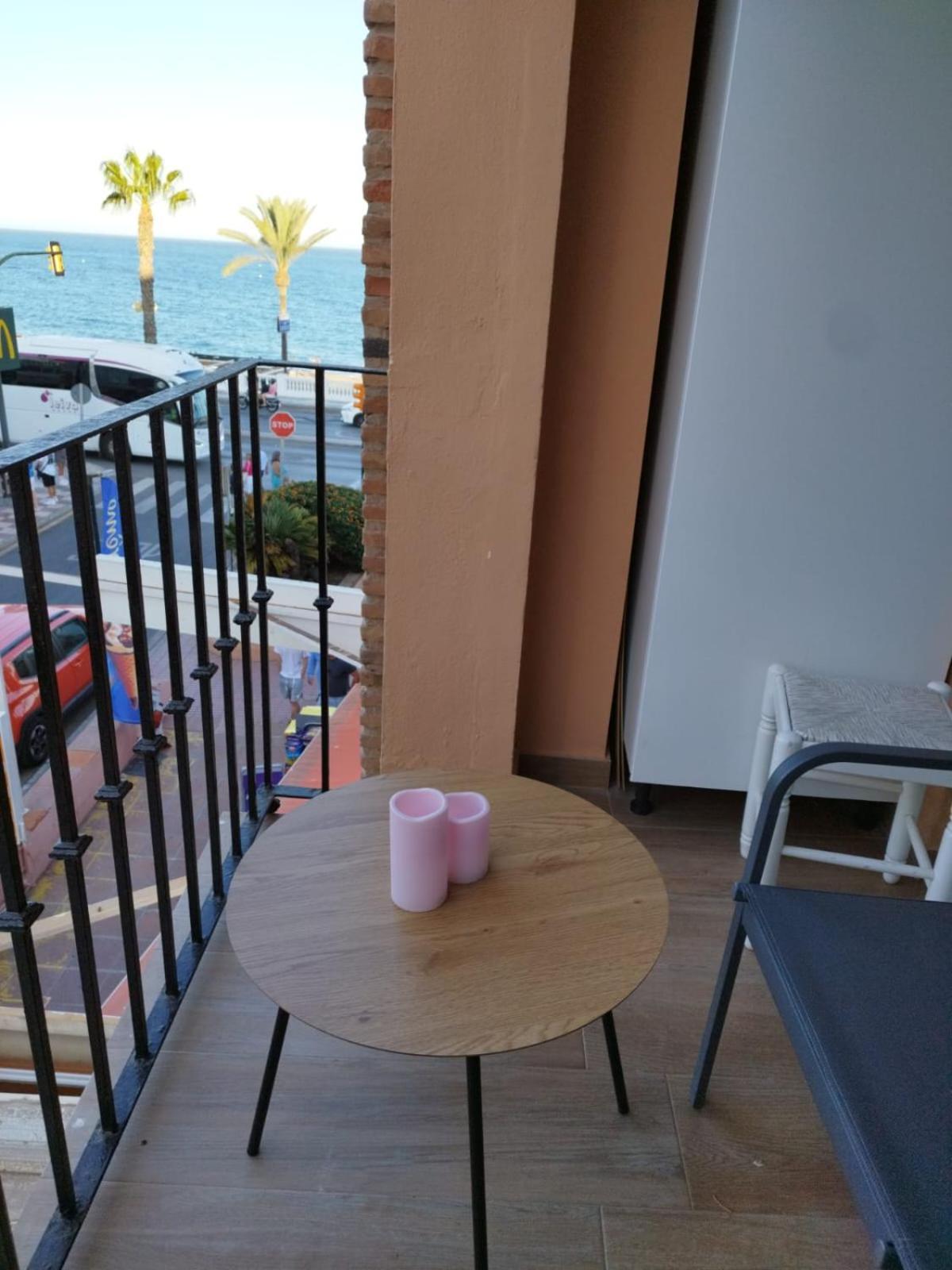 Bridgerton Style On The Beach Appartement Benalmádena